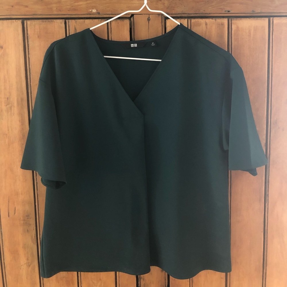 UNIQLO V-Neck Blouse